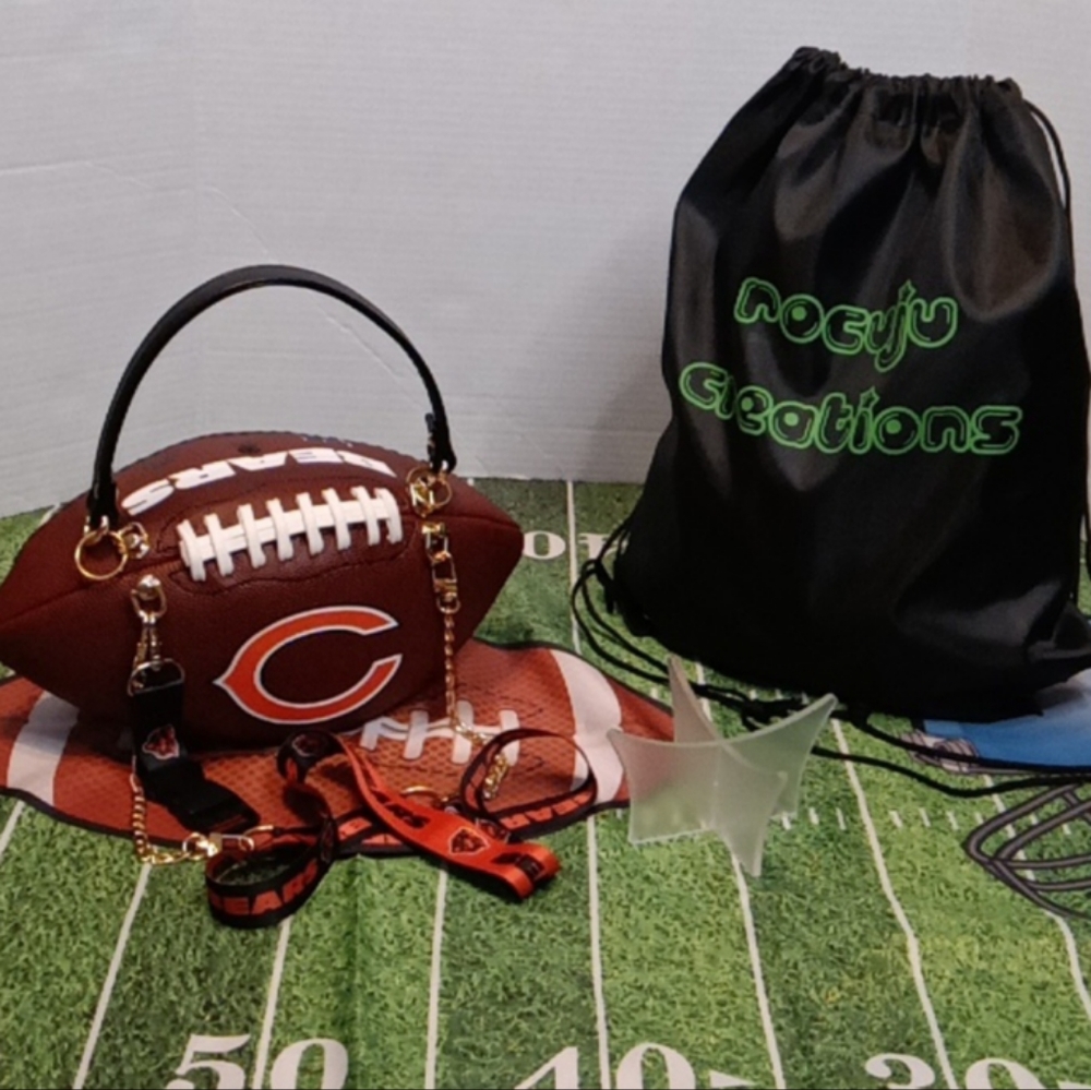 @HELPMEHELPU IS LIVE SPEAK TO GET IN TRAY! ADD 2, TAG AND LET'S GO SHOPPING 🛒🛍 - Picture 12 of 17